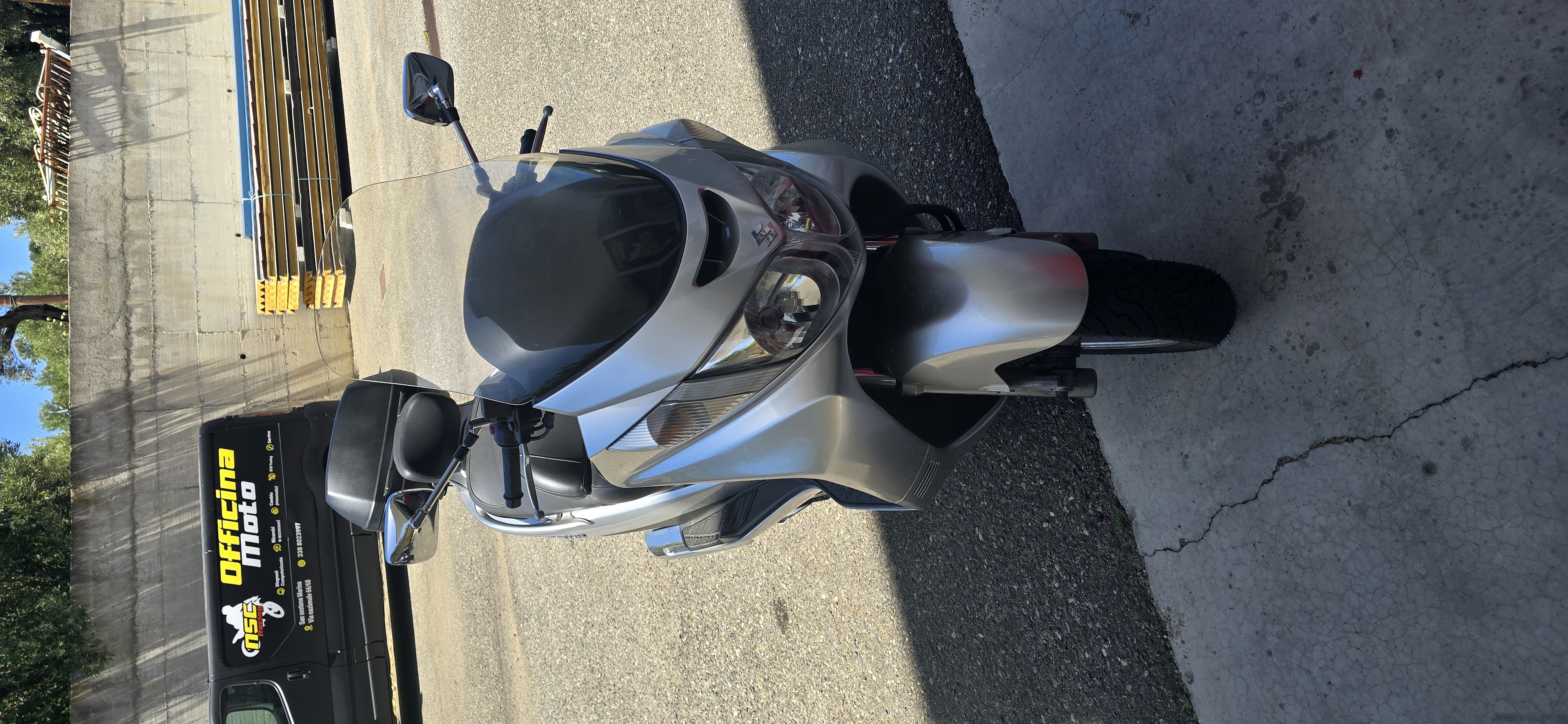 Suzuki Burgman 400cc